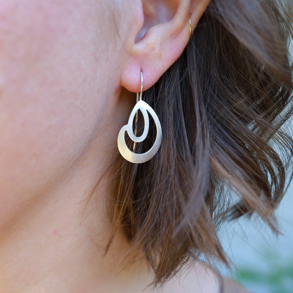 
                      
                        EAR Dew Drop Earrings
                      
                    