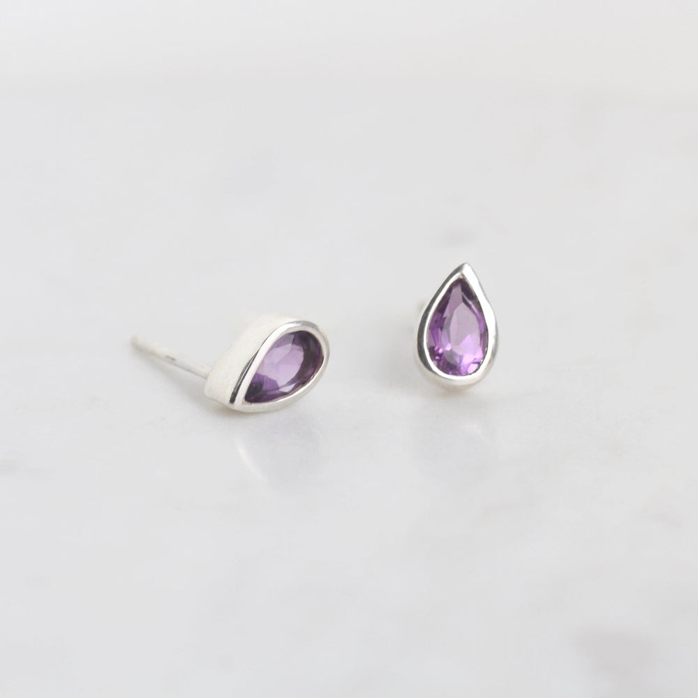 
                  
                    EAR Dewdrop Amethyst Post Earring
                  
                