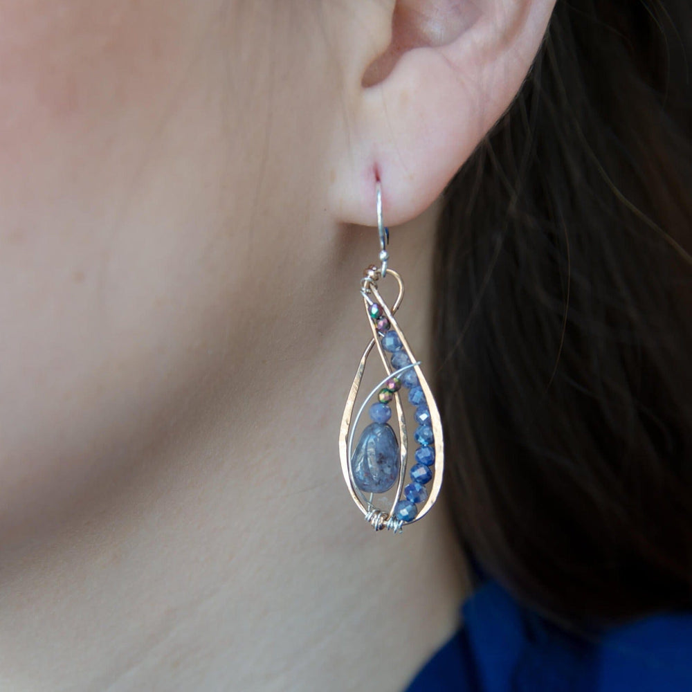 EAR Dusk Earrings