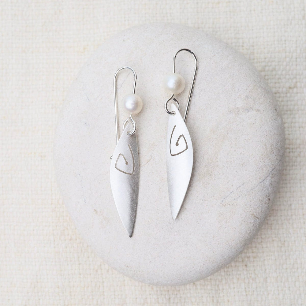 
                      
                        EAR Elongated Matte Silver Earrings with Cut-Out and Pearl
                      
                    