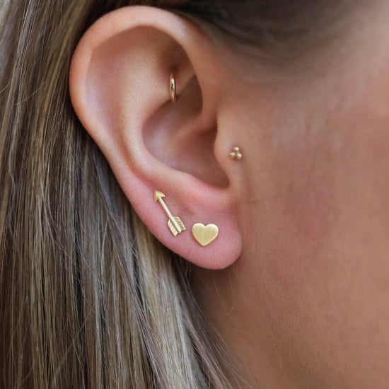 EAR Flat Heart & Arrow Mixed Stud Earrings - Brushed Gold Vermeil
