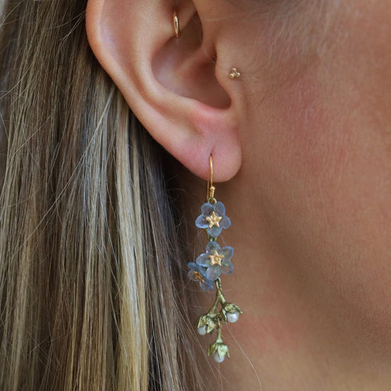 Load image into Gallery viewer, EAR Forget Me Not Flower Wire Earrings

