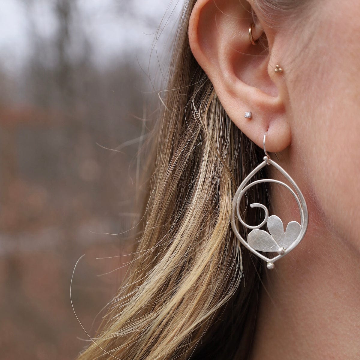 EAR Framed Spiral Three Petal Earrings