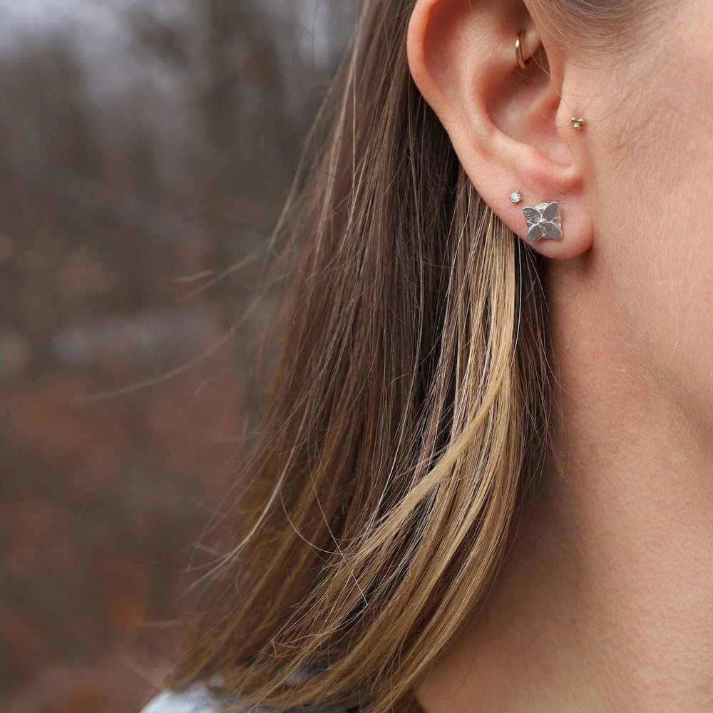 EAR Geometric Floral Studs - High Polish