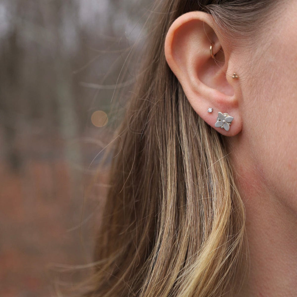 EAR Geometric Floral Studs - Matte