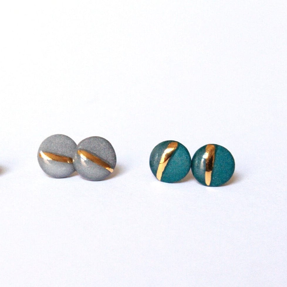 
                  
                    EAR-GF 22k Gold Striped Flat Porcelain Circle Studs - Teal
                  
                