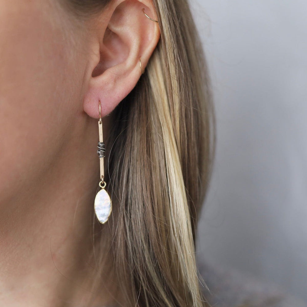 
                      
                        EAR-GF Bar and Pearl Earring
                      
                    