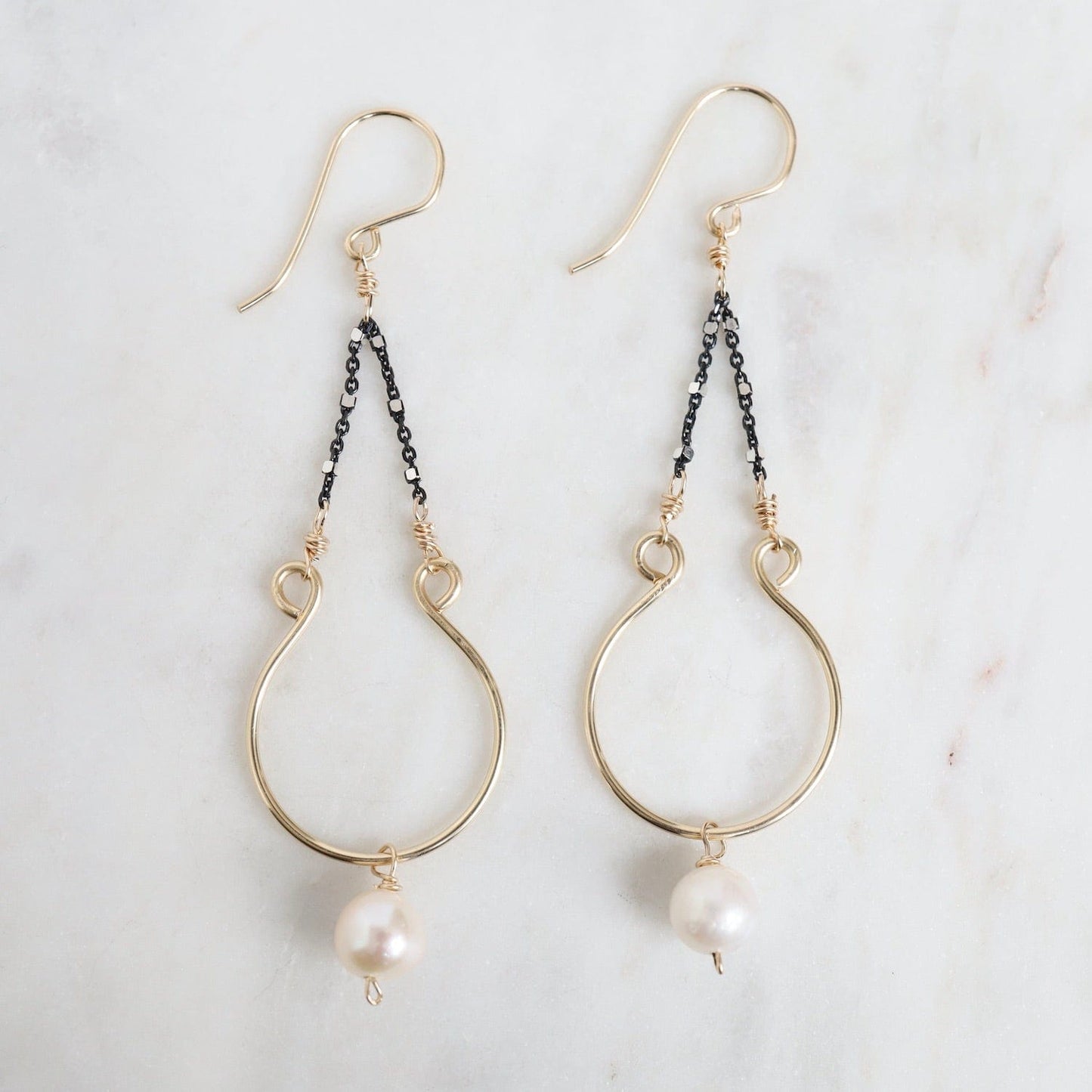 EAR-GF Black Chain & Gold and Pearl Drop Earring