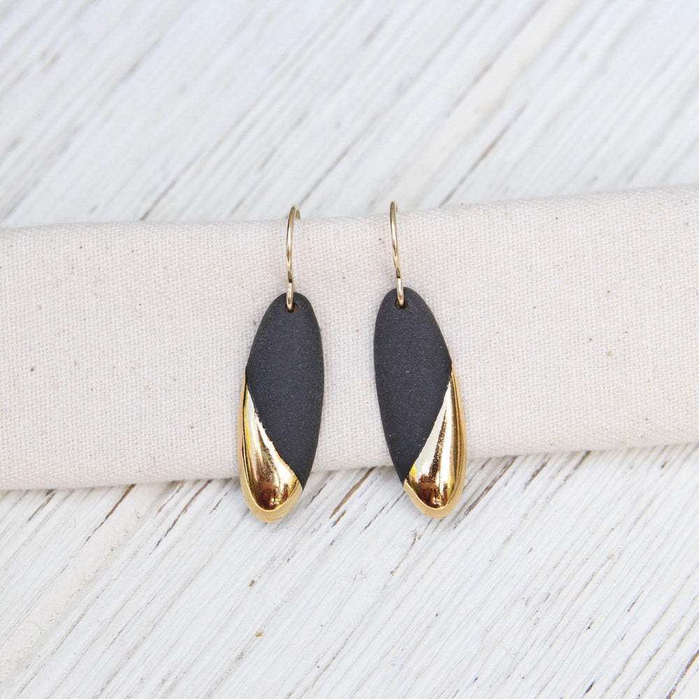 
                  
                    EAR-GF Black Gold Dipped Long Oval Earring
                  
                