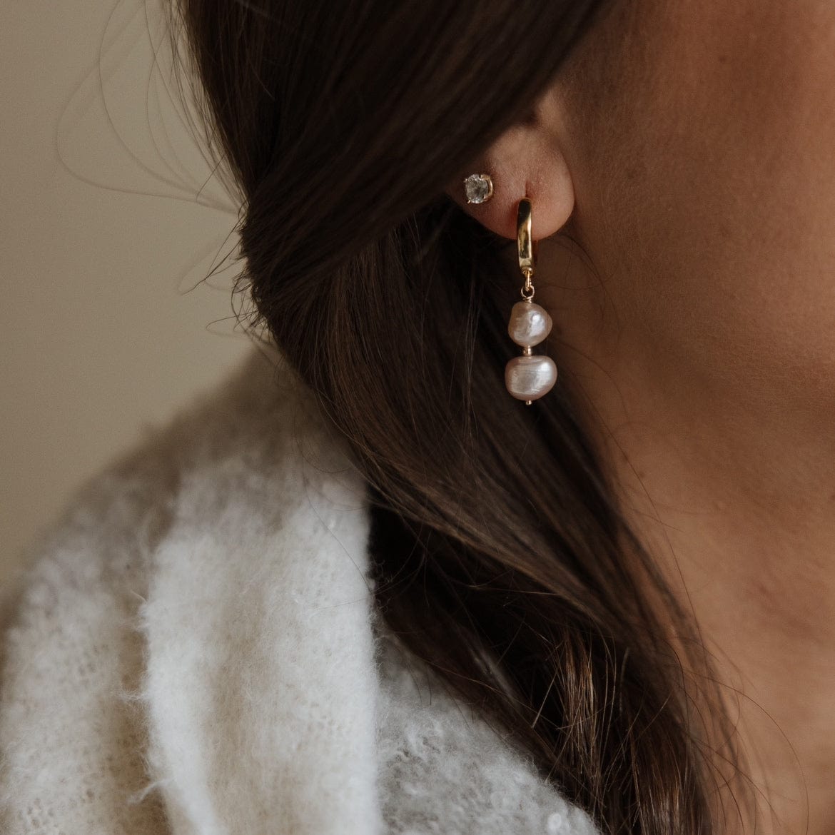 EAR-GF Chiara Freshwater Pearl Huggie Hoops Earrings