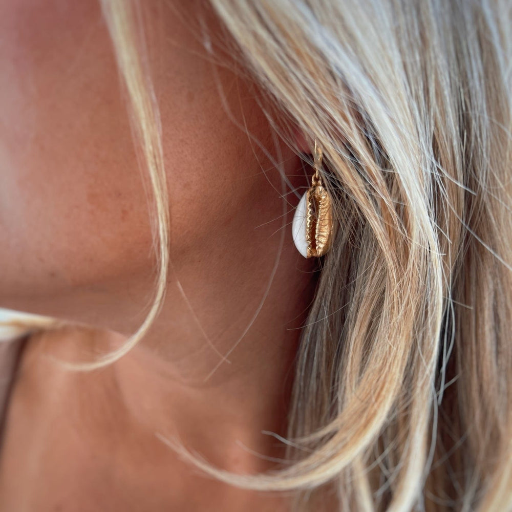 
                  
                    EAR-GF Cowrie Shell Beach Earrings
                  
                