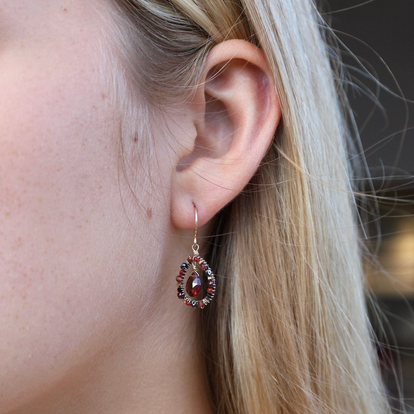 EAR-GF Darkened Silver Teardrops in Black Cherry Mix Ear