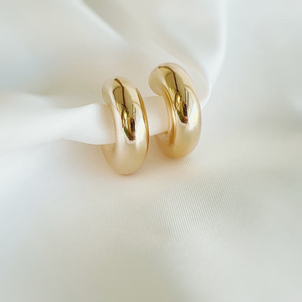 
                  
                    EAR-GF Ellie Chunky Tube Hoops Earrings Gold Filled
                  
                