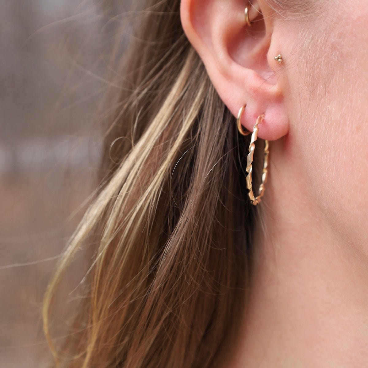 Gold Filled 30mm Spiral Wire Post Hoops – Dandelion Jewelry