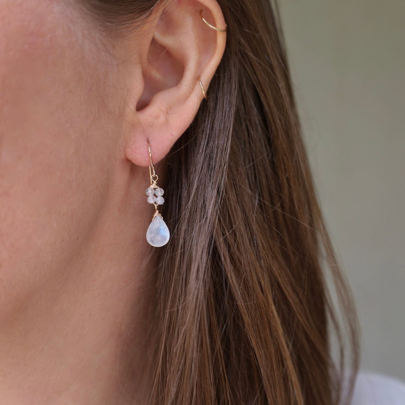 Load image into Gallery viewer, EAR-GF Gold Filled Flower Cluster with Rainbow Moonstone Earring
