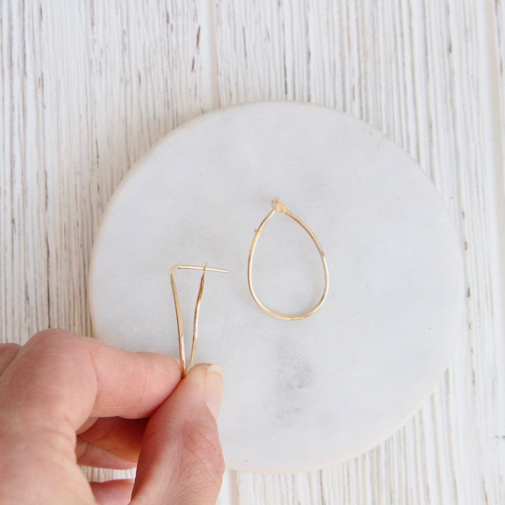 
                  
                    EAR-GF Gold Filled Front Facing Oval Hoop
                  
                