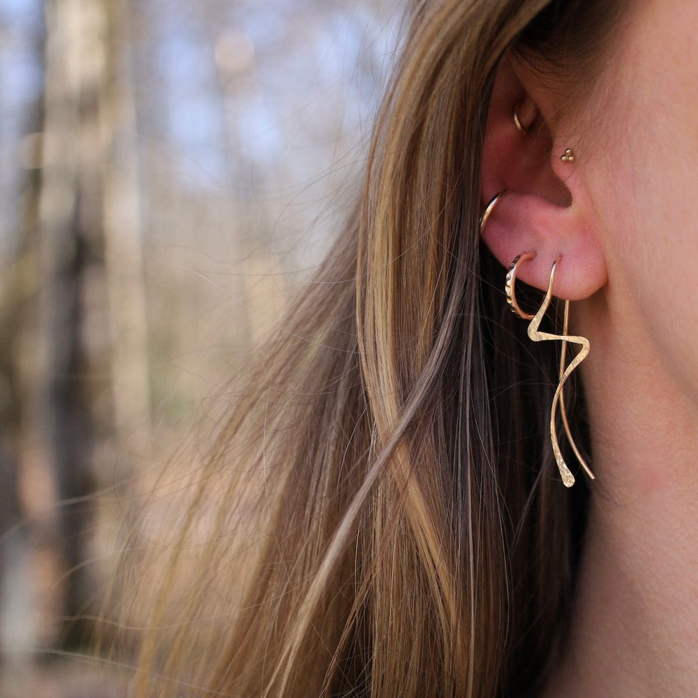 
                  
                    EAR-GF Gold Filled Ridged Hoops
                  
                