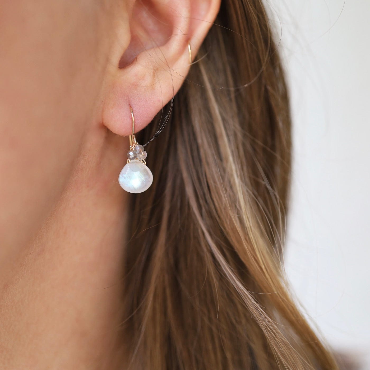 EAR-GF Gold Filled Rondelle Cluster with Rainbow Moonstone Earring