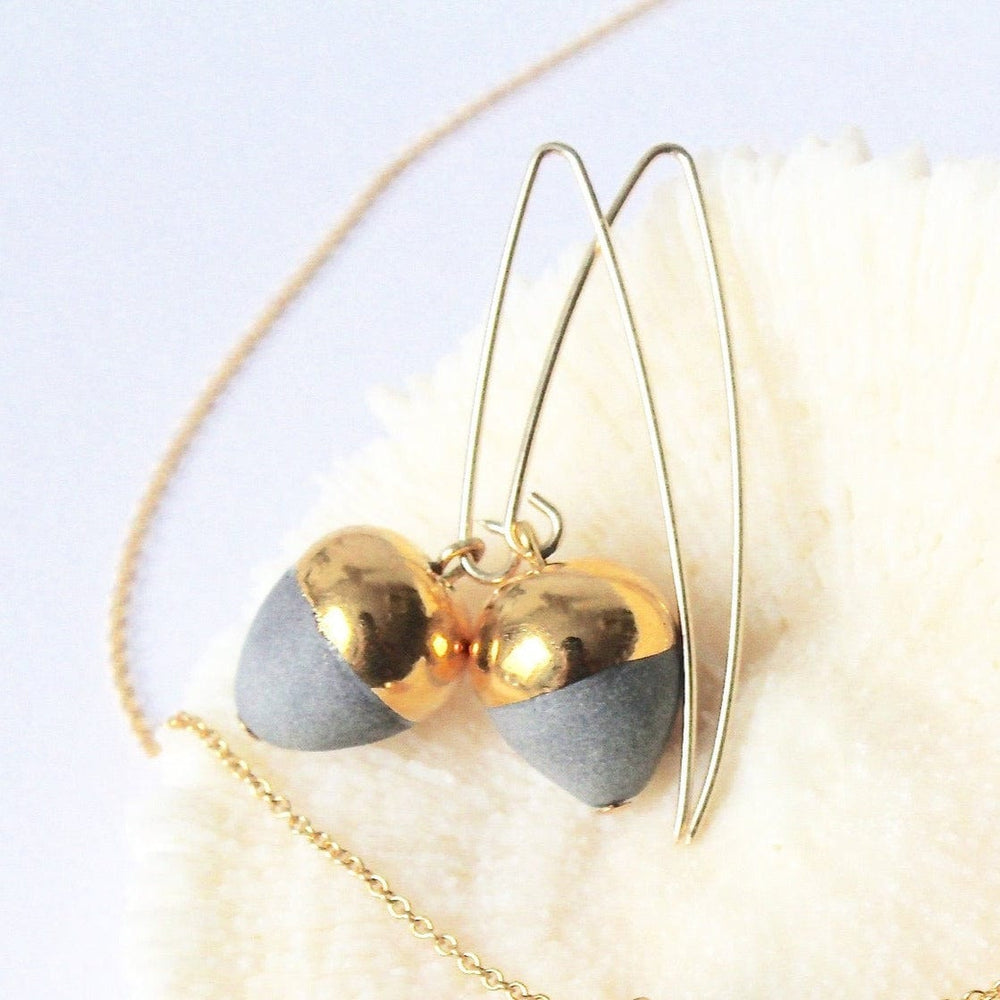 
                  
                    EAR-GF Grey Gold Dipped Acorn Earring
                  
                