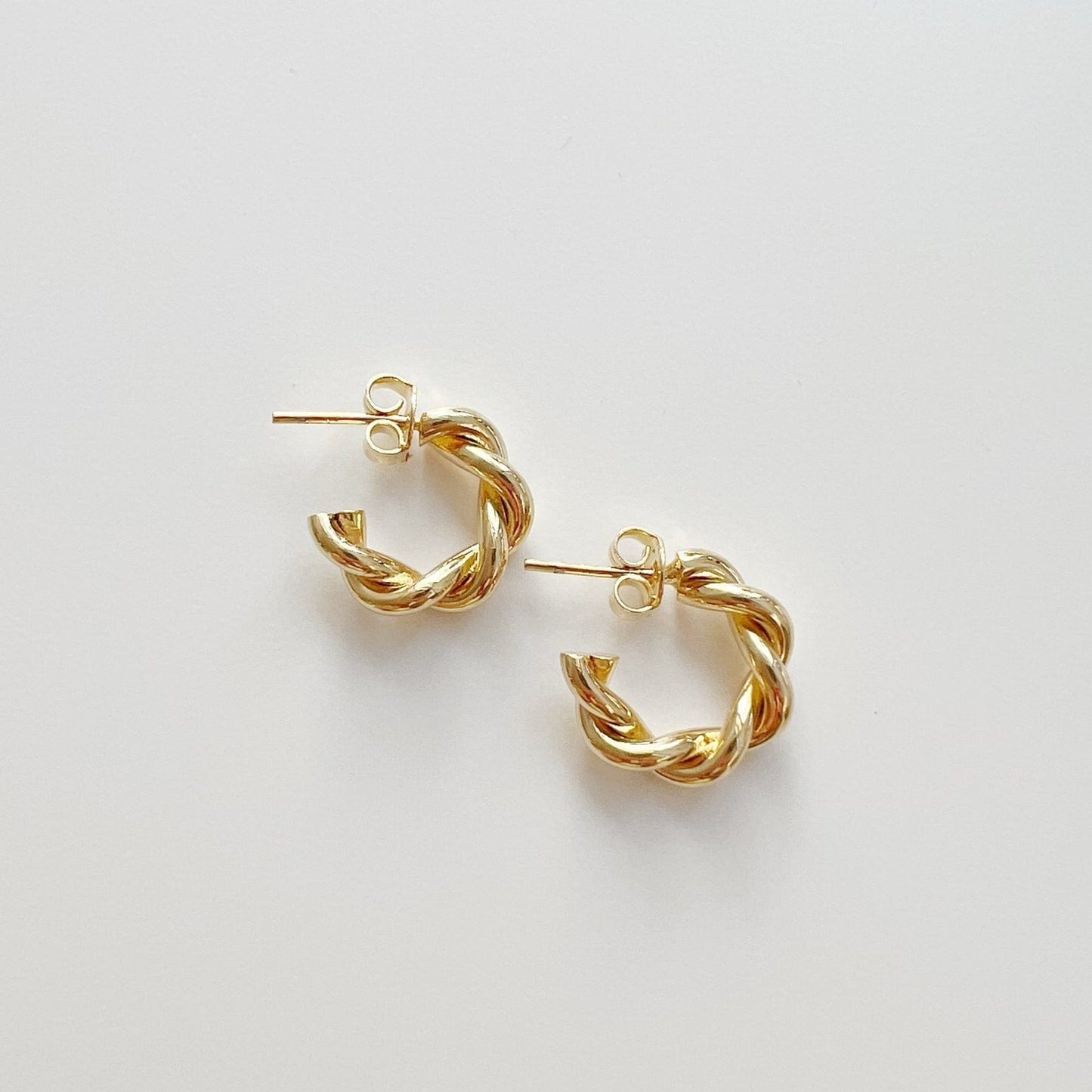 EAR-GF Lily Twist Hoops Earrings Gold Filled