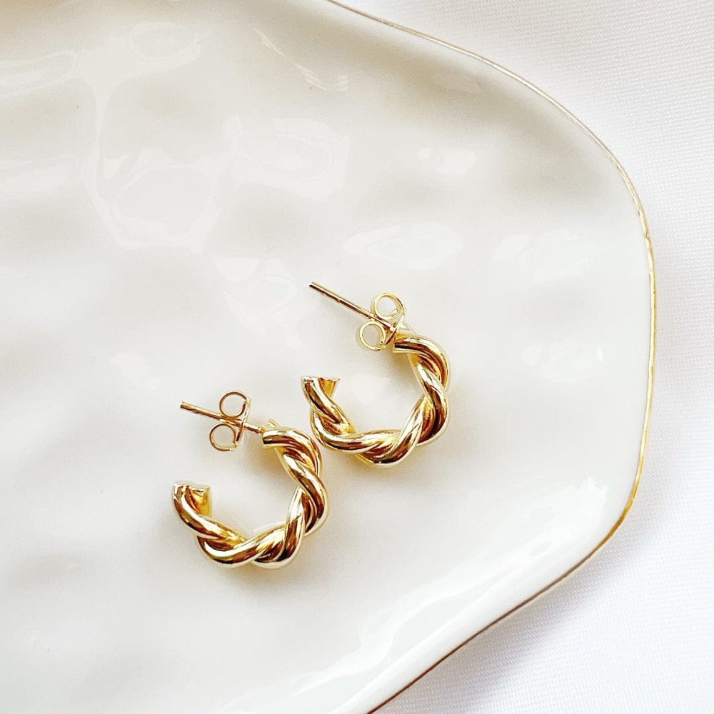 
                      
                        EAR-GF Lily Twist Hoops Earrings Gold Filled
                      
                    