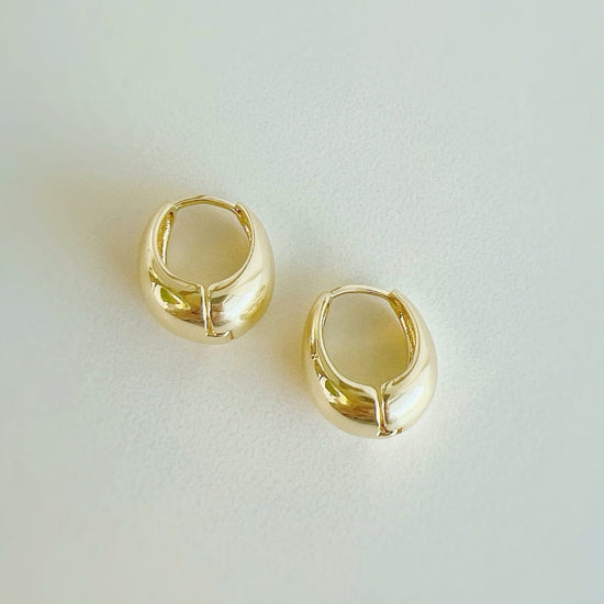 EAR-GF Lizzie Teardrop Huggie Hoops Earrings Gold Filled