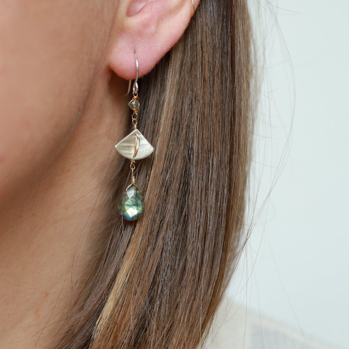 EAR-GF Long Silver Fan with Labradorite Earrings