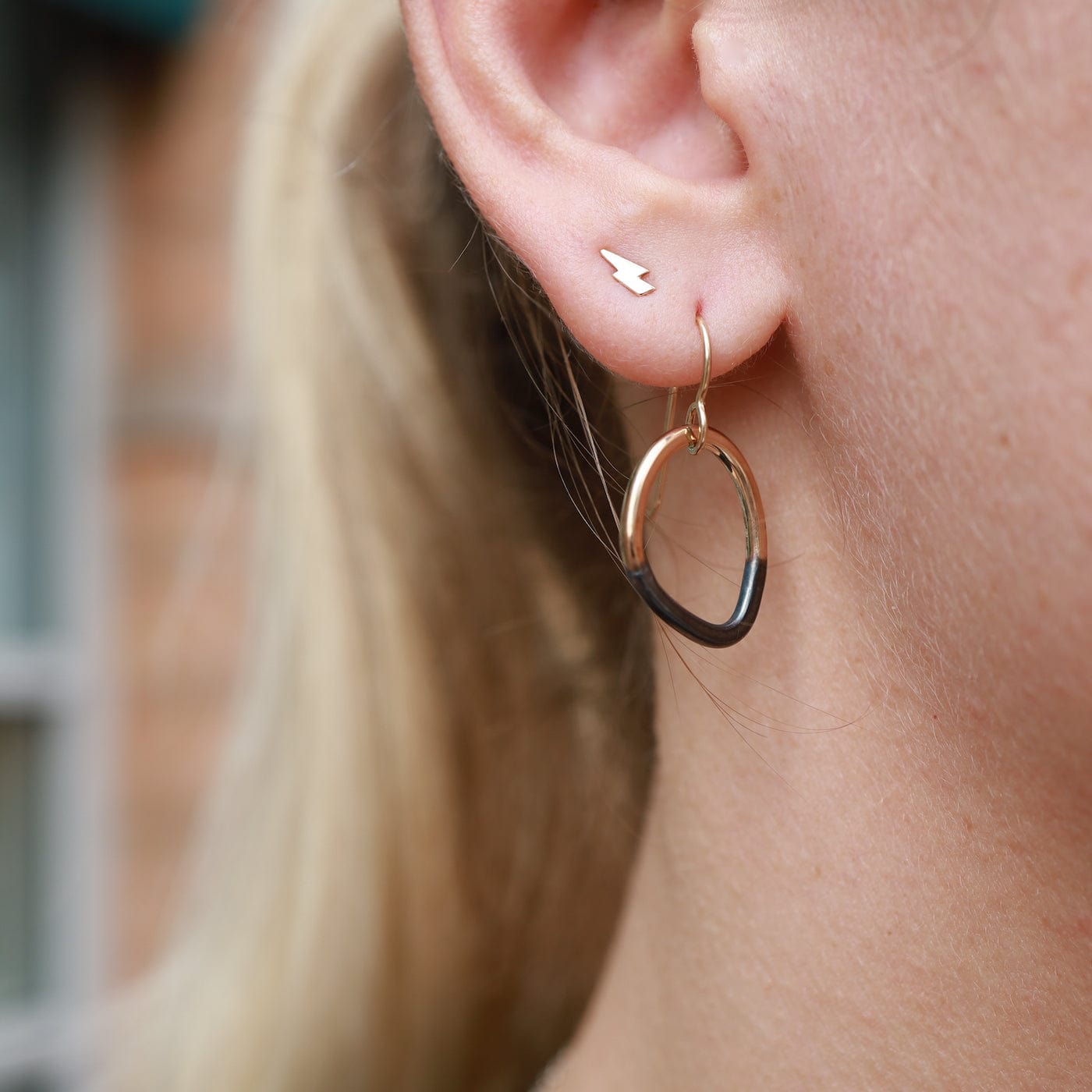 EAR-GF Mini Black & Gold Stone Earrings