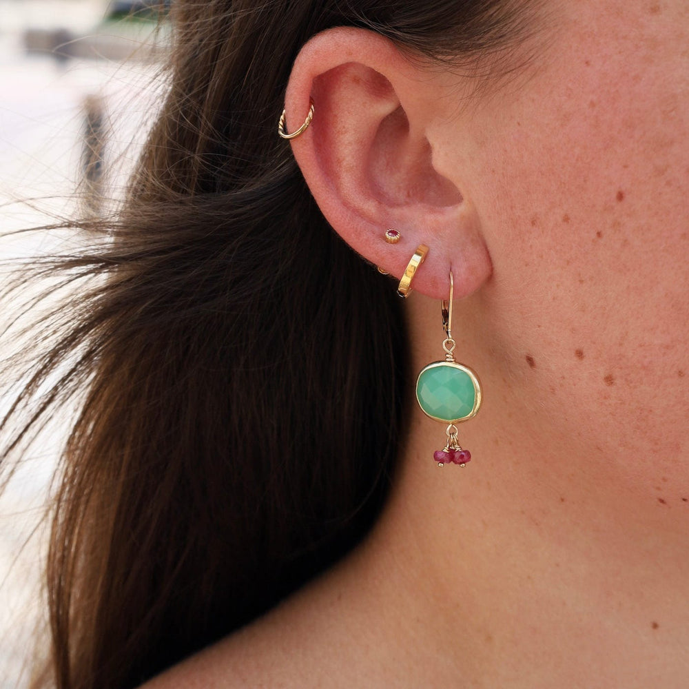 
                      
                        EAR-GF Oval Chrysoprase with 3 Ruby Dangles Earrings
                      
                    