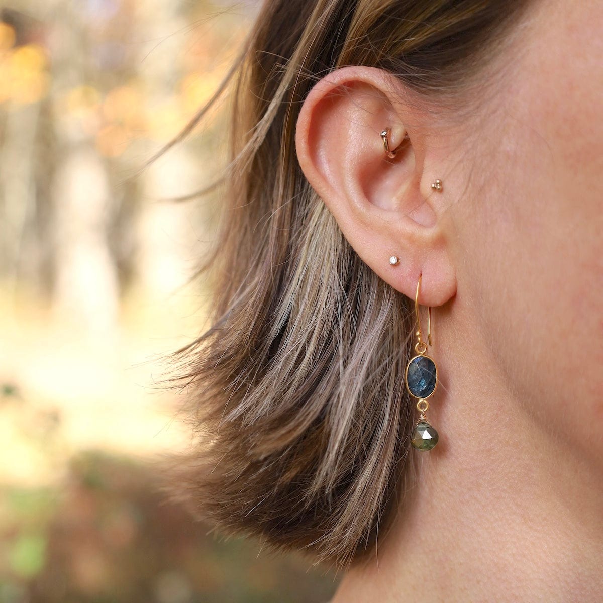 ear-gf Oval Kyanite and Green Zircon Earrings