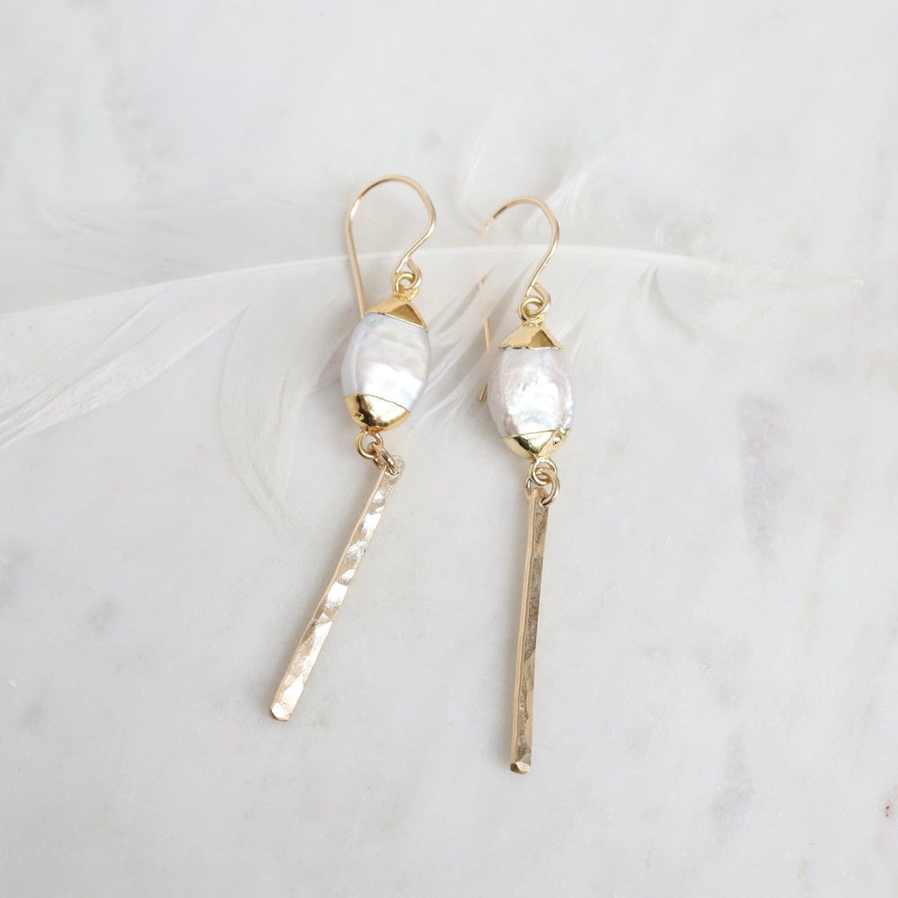 
                      
                        EAR-GF Pearl Bar Earrings
                      
                    