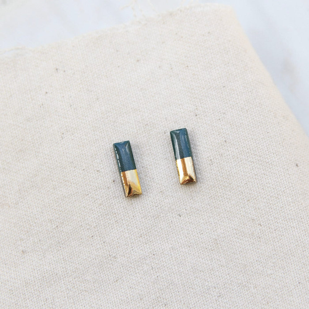 
                      
                        EAR-GF Teal Gold Dipped Bar Studs
                      
                    