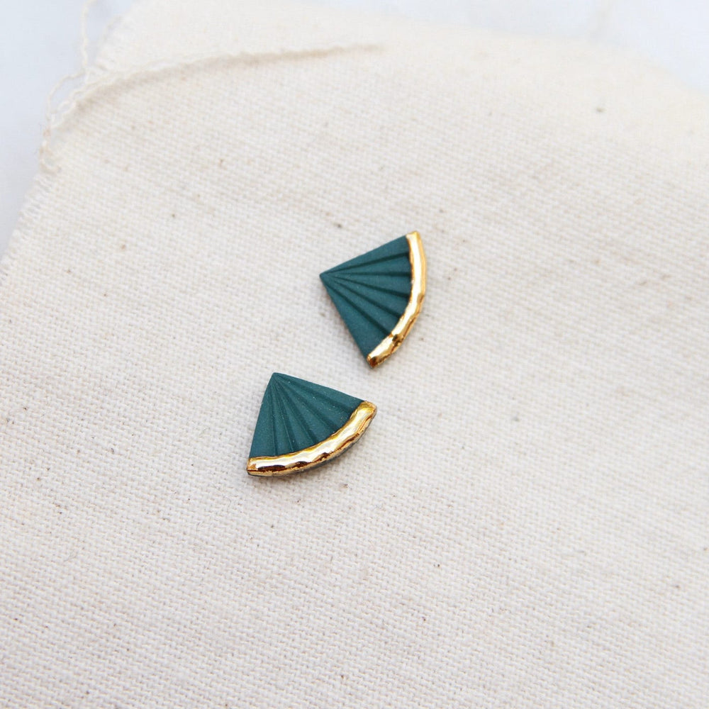 
                  
                    EAR-GF Teal Gold Dipped Small Fan Studs
                  
                