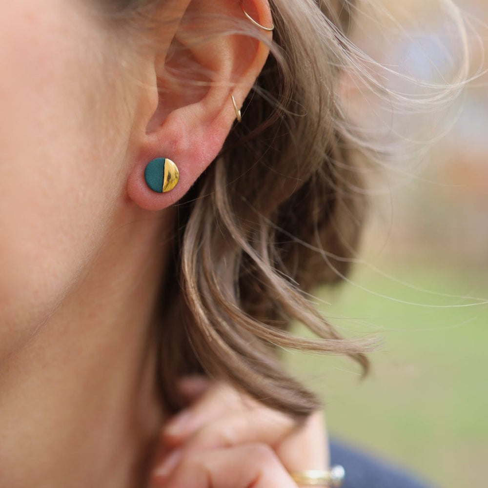 
                  
                    EAR-GF Teal Large Gold Dipped Studs
                  
                