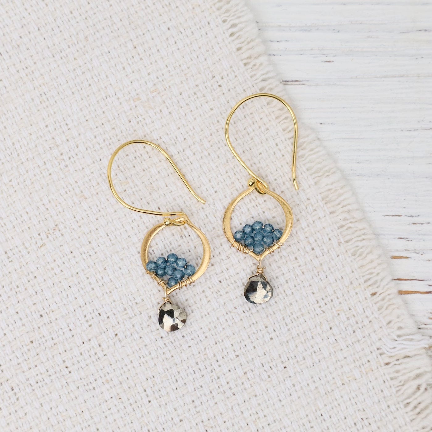 ear-gf Tiny Arabesque Earrings Pyrite, quartz, 24kt verme