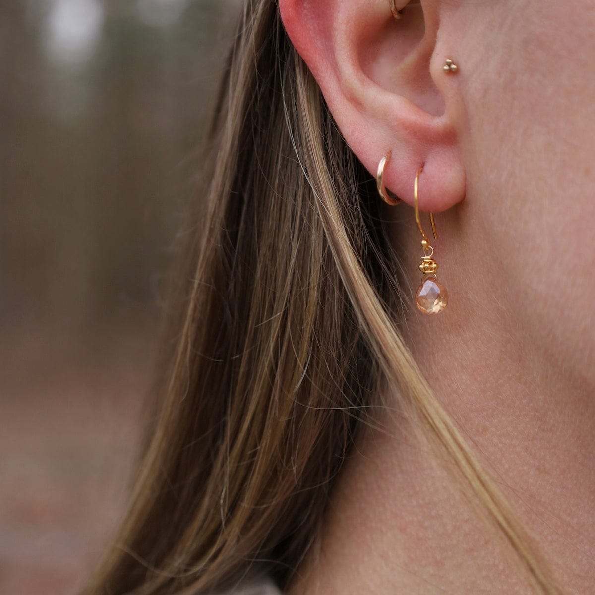 ear-gf Tiny champagne zircon, 24kt vermeil bead & ear wir