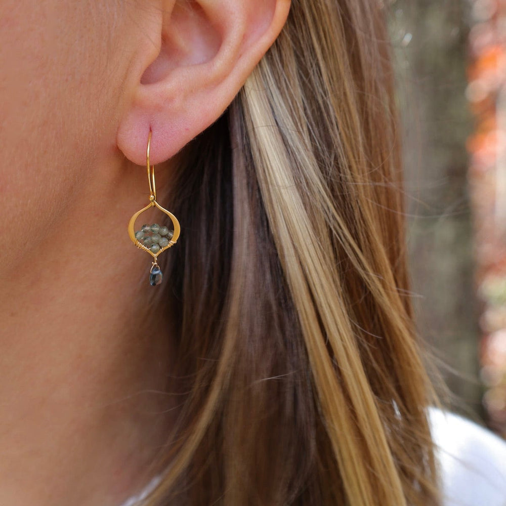 ear-gf Tiny Gold Fill Arabesque Earring