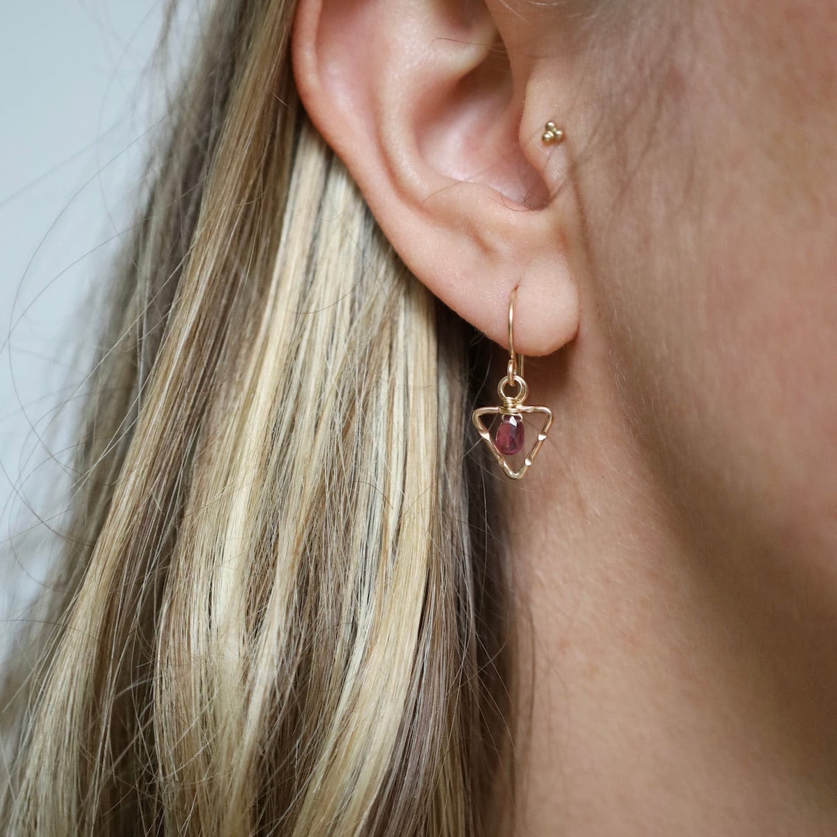 EAR-GF Triangle with Garnet Earring
