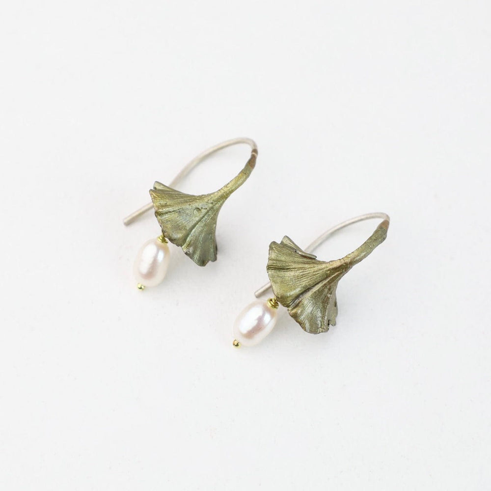 EAR Ginkgo Wire Earring With Pearl Drop