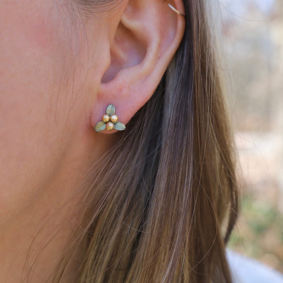 EAR Golden Myrtle Stud Earring
