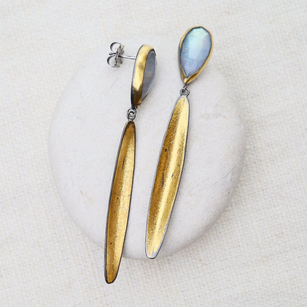 
                      
                        EAR Golden Reed with Moonstone Earring
                      
                    