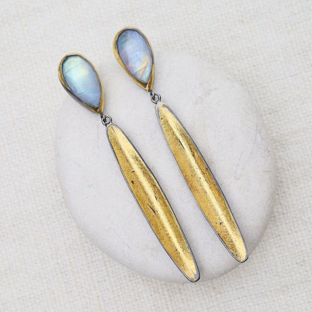 
                      
                        EAR Golden Reed with Moonstone Earring
                      
                    