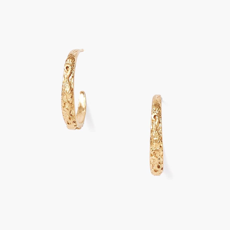 
                      
                        EAR-GPL 18k Gold Plated Sterling Silver Vine Detail Hoops
                      
                    