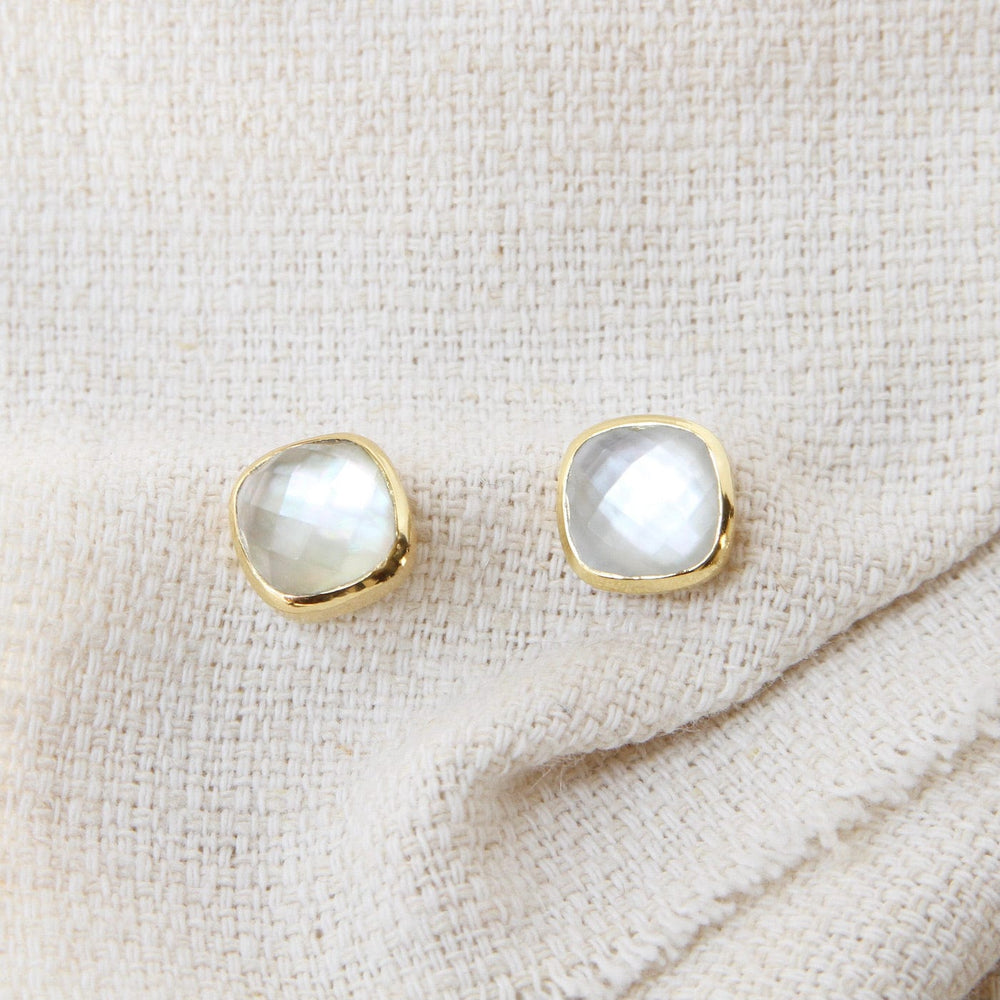 
                      
                        EAR-GPL Asha Square Studs in Mother of Pearl
                      
                    