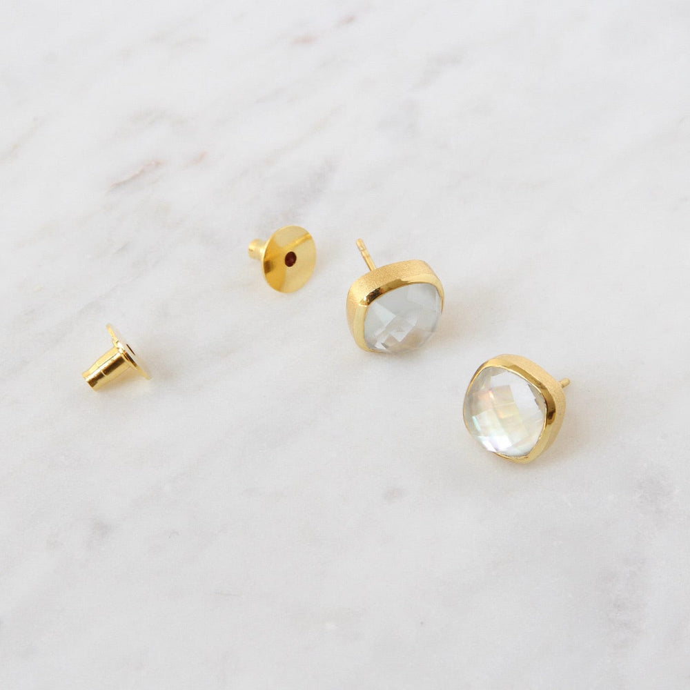 
                      
                        EAR-GPL Asha Square Studs in Mother of Pearl
                      
                    