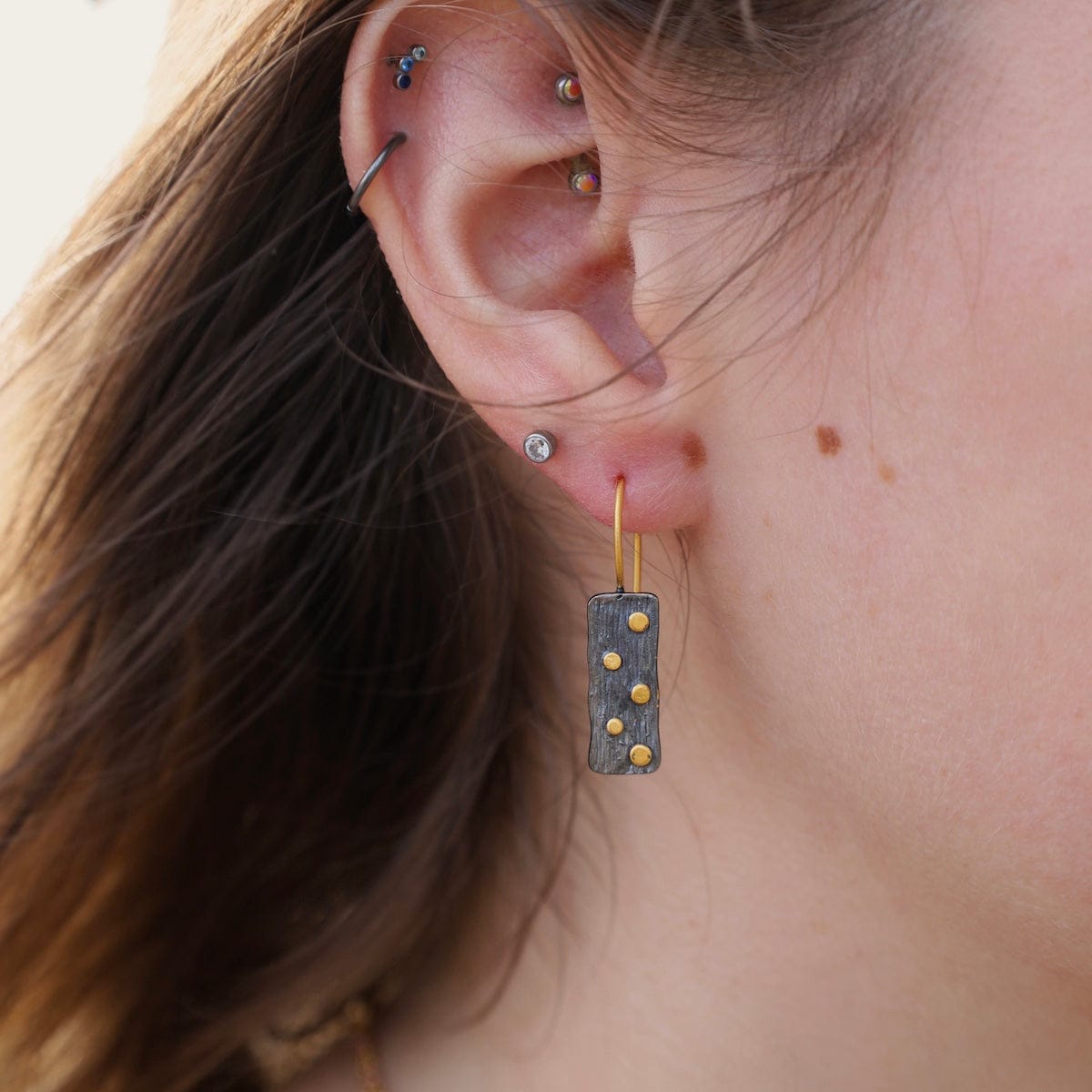 EAR-GPL Black and Gold Dot Rectangle Earrings