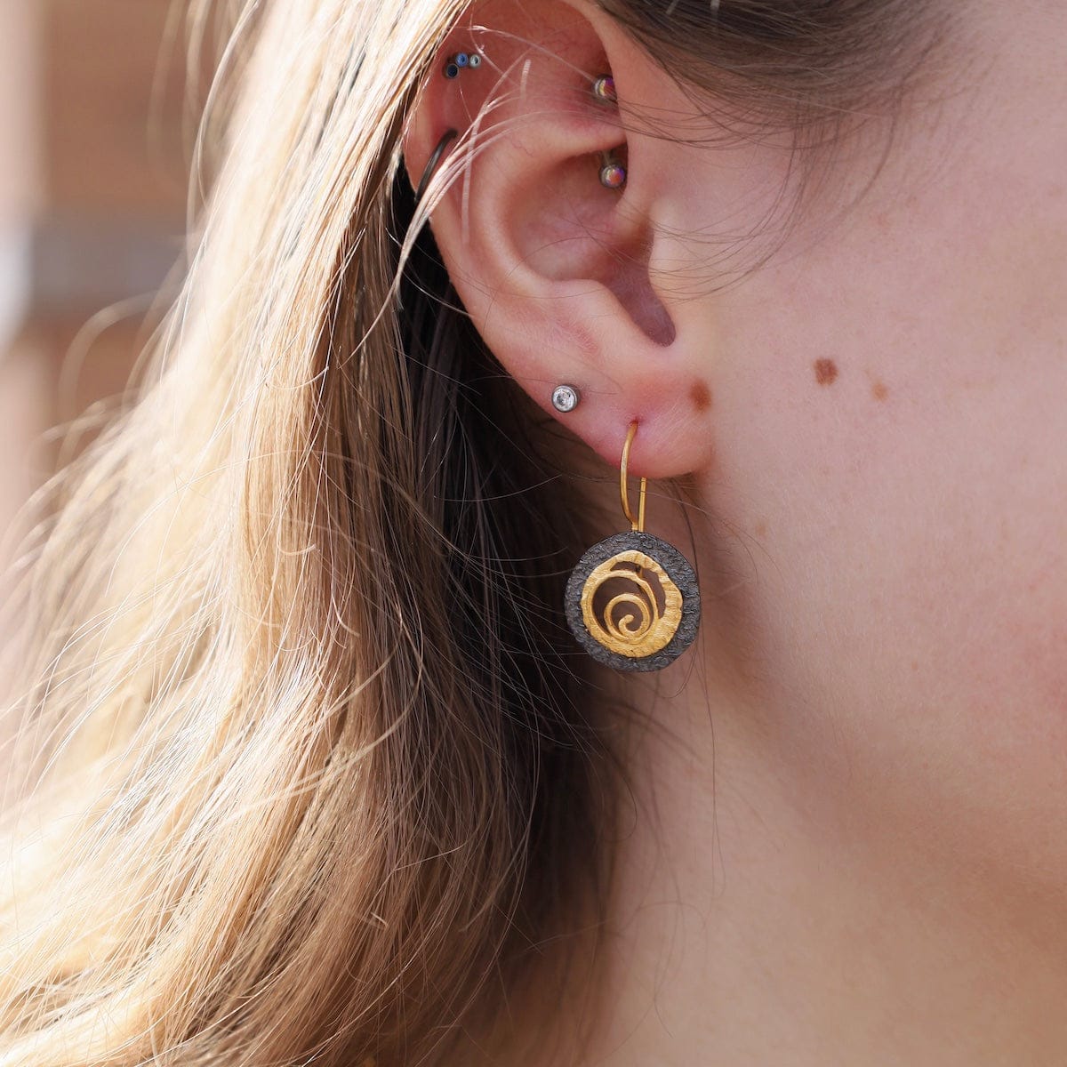 EAR-GPL Black and Gold Spiral Earrings