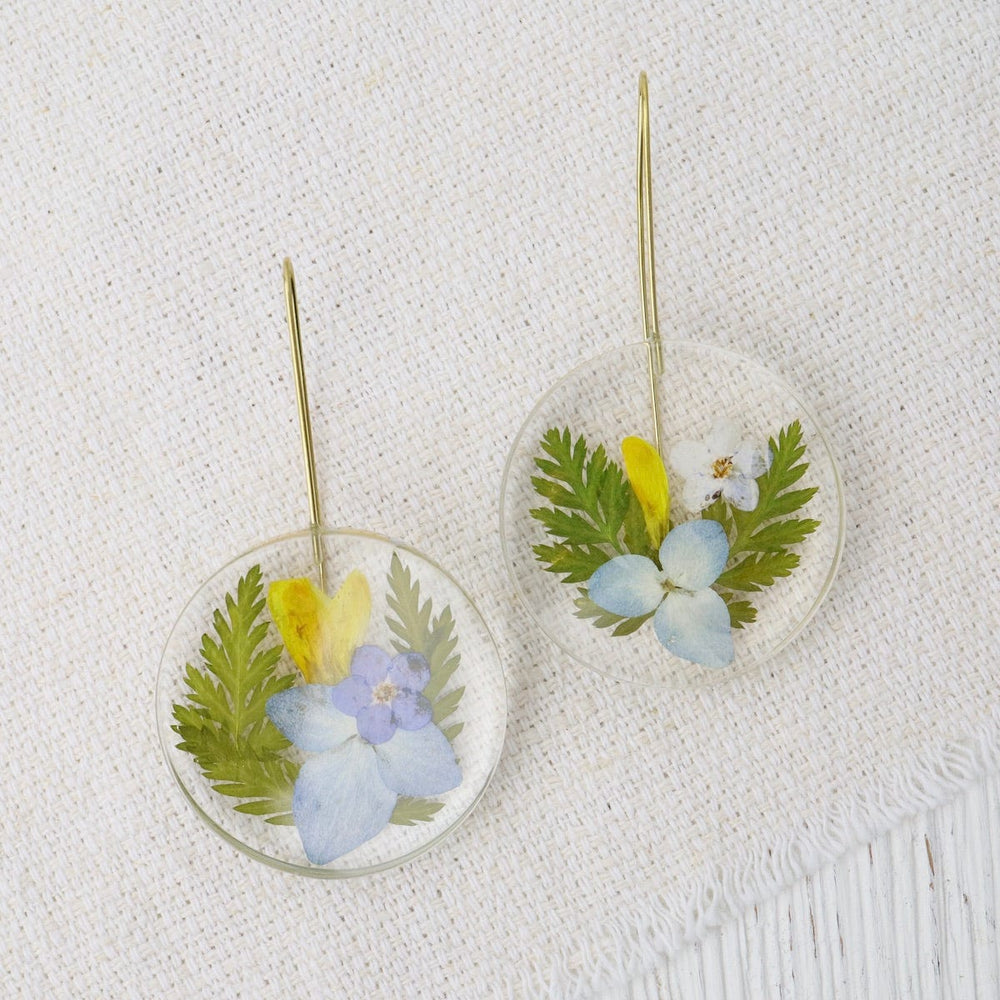 
                  
                    EAR-GPL Botanical Md Mixed Flower Full Moon Earrings
                  
                