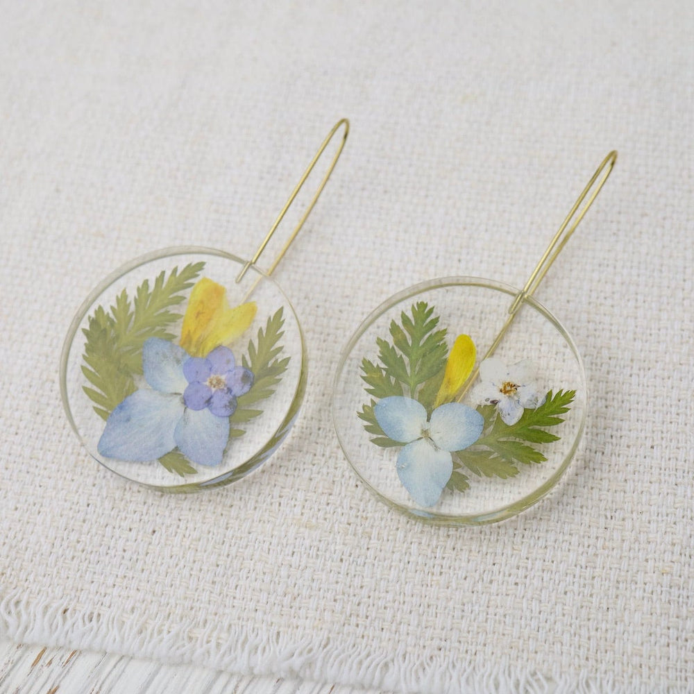 
                  
                    EAR-GPL Botanical Md Mixed Flower Full Moon Earrings
                  
                