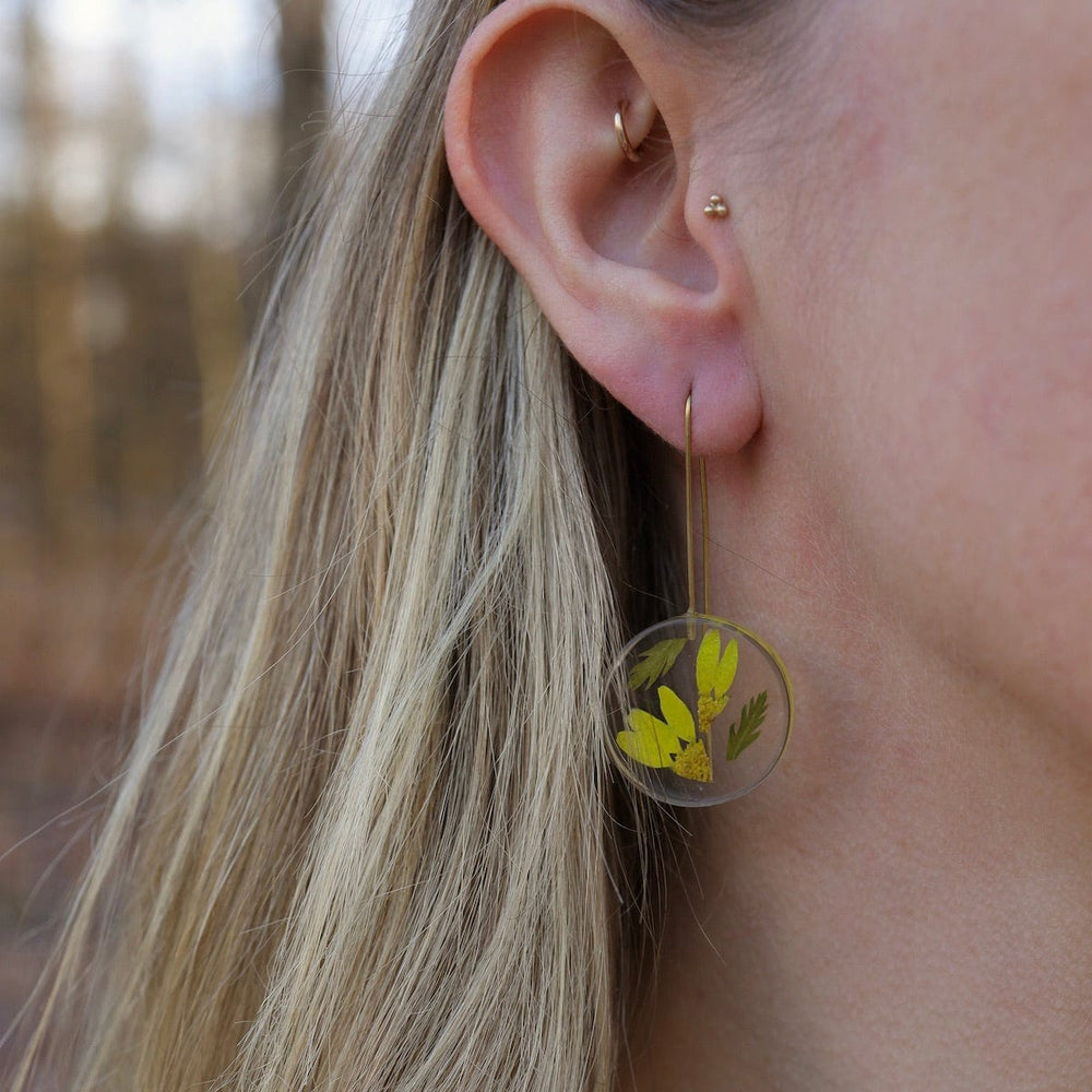 EAR-GPL Botanical Small April Birthday Full Moon Earrings